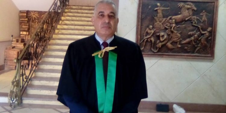 درجة الدكتوراه بتقدير امتياز مع مرتبة الشرف من الكليه العسكريه للعلوم والاداره