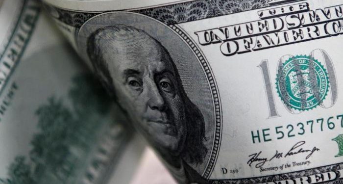 2 أبريل 2024.. الدولار ينخفض في البنوك بين 4 و15 قرشا بنهاية تعاملات اليوم