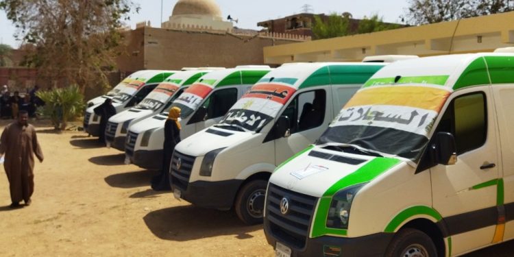 تقديم خدمات طبية لـ800 مواطن بقافلتين طبيتين في البحيرة