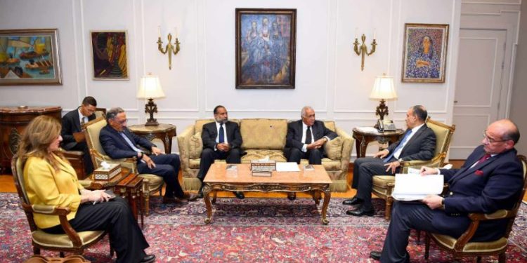 وزير الخارجية والهجرة يستقبل وفد غرفة التجارة الأمريكية