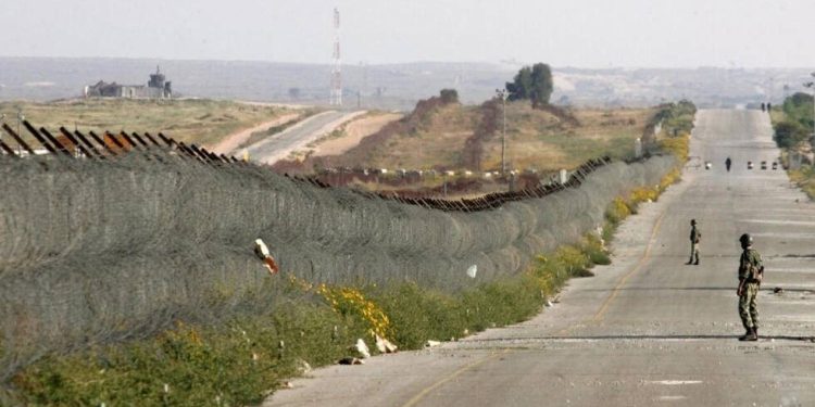 استطلاع: 53% من الإسرائيليين مع الانسحاب من محور فيلادلفيا للتوصل لصفقة