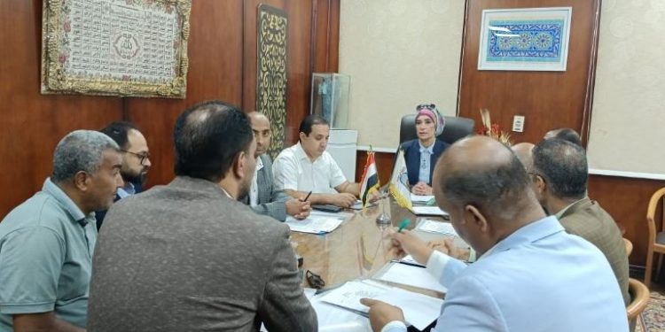 اعتماد الجداول الدراسية والأنشطة الطلابية للعام الجديد بجامعة الأقصر