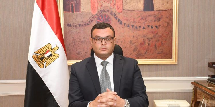 وزير الإسكان يتفقد محطة معالجة الصرف الصحي في دهب بجنوب سيناء