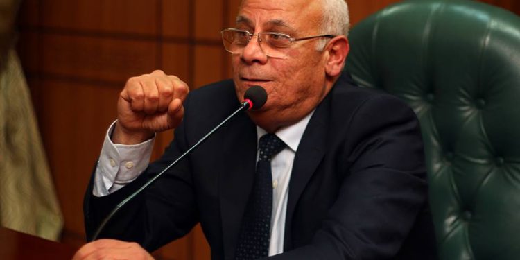 محافظ بورسعيد يبحث الاستعداد لاستقبال بطولة العالم في ألعاب الجرى والسباحة والرماية