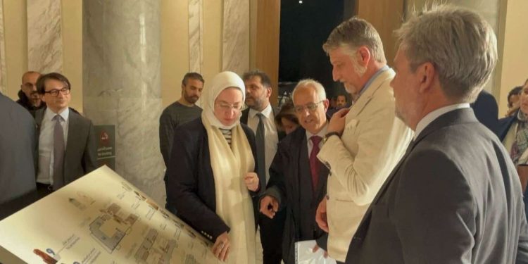 وزير الثقافة الإيطالي يشيد بسيناريو العرض في المتحف اليوناني الروماني بالإسكندرية