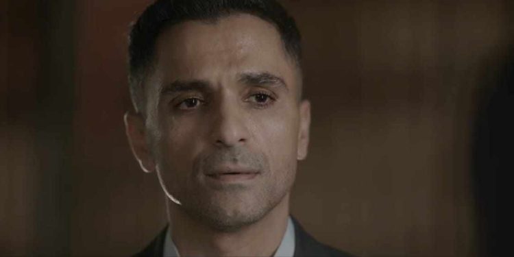 سامي الشيخ يقبض على حنان مطاوع خلال حلقة جديدة من مسلسل صفحة بيضا