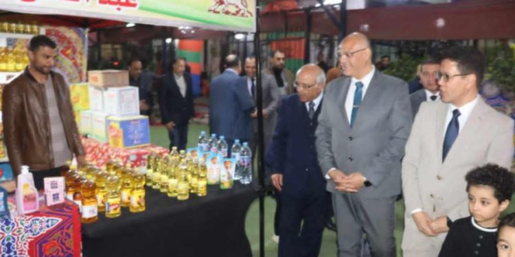 محافظ القليوبية يفتتح معرضين أهلاً رمضان بمدينتي بنها وكفر شكر
