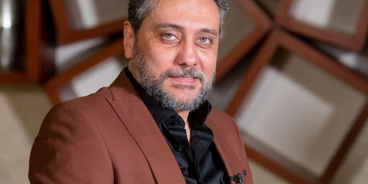 تامر فرج: لو وُجدت مواقع التواصل في زمن نبيلة عبيد ونادية الجندي لاشتعلت حرب دموية بينهما
