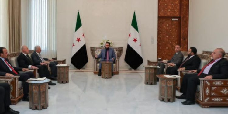أحمد الشرع يجتمع بأعضاء لجنة التحقيق في أحداث الساحل السوري
