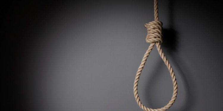 الإعدام شنقا لزوجة وعشيقها قتلا زوجها في الشرقية