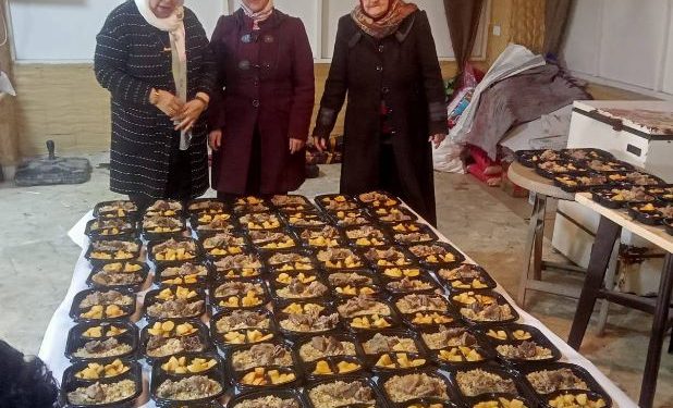 قومي المرأة بشمال سيناء يوزع وجبات رمضانية بأحياء العريش ضمن مبادرة مطبخ المصرية