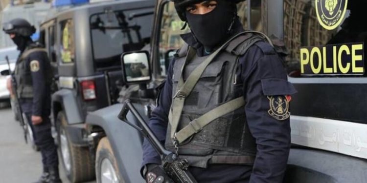 مصر.. مقتل زعيم عصابة مخدرات شديدة الخطوة بعد اشتباكات مع الشرطة