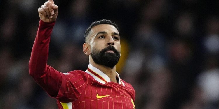 بعد تجديد عقده.. تفاصيل راتب صلاح الجديد مع ليفربول