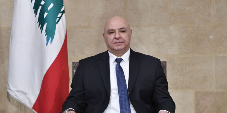 الرئيس اللبناني يتفقد مرافق الدولة بشكل مفاجئ