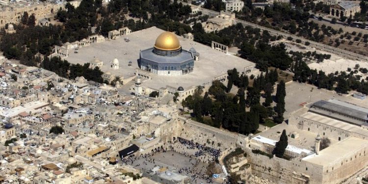بيان إسلامي ردا على الفيديو التحريضي بحق المسجد الأقصى