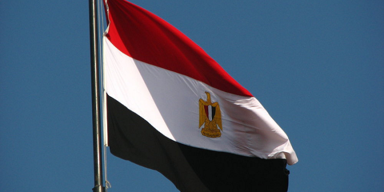 مصر.. تدخل دبلوماسي بعد فيديو اعتداء كفيل سعودي على عمال مصريين