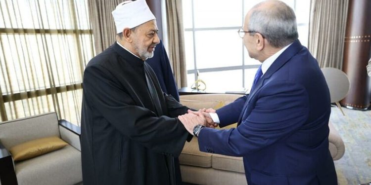 شيخ الأزهر يوجه رسالة قوية للشعب اللبناني